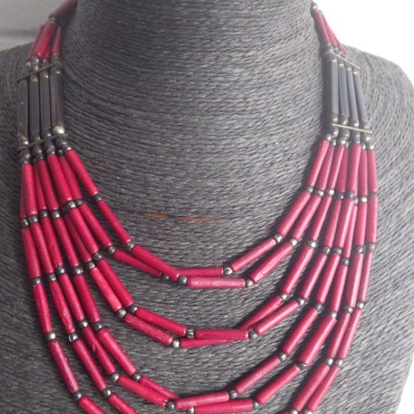 Amazing Monies StyleTribal Strand Elongated Oxblood Red Horn & Pewter Necklace - Picture 2 of 8